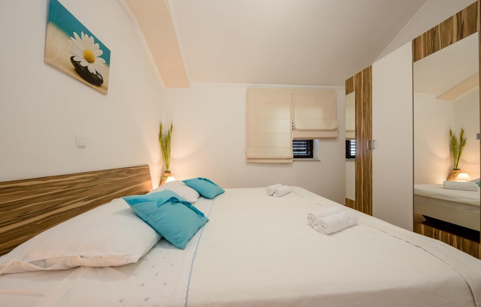 Apartments Vladimir 2835 Rab Town Zewnętrze zdjęcie